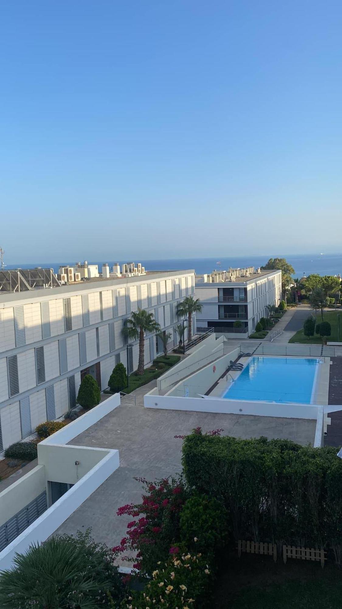Residencia Lucia Apartment